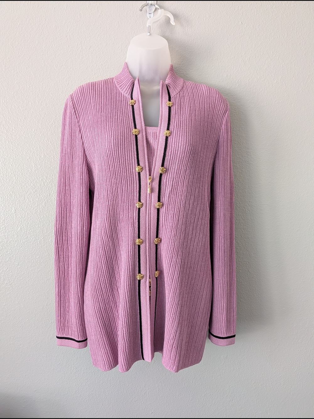 St. John Collection Lavender-Pink Ribbed Knit Twin Set